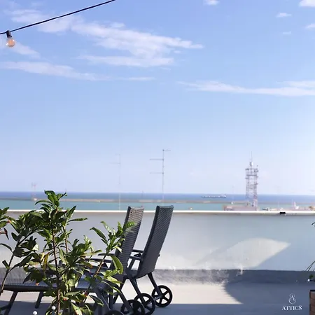 Attic8 アパート バーリ