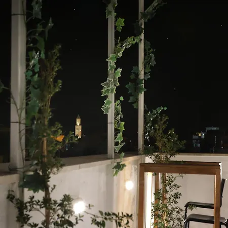 Attic8 アパート *